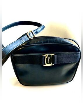Vintage FERRAGAMO Italy Vara Plate Black Leather Crossbody Bag MSRP $1790